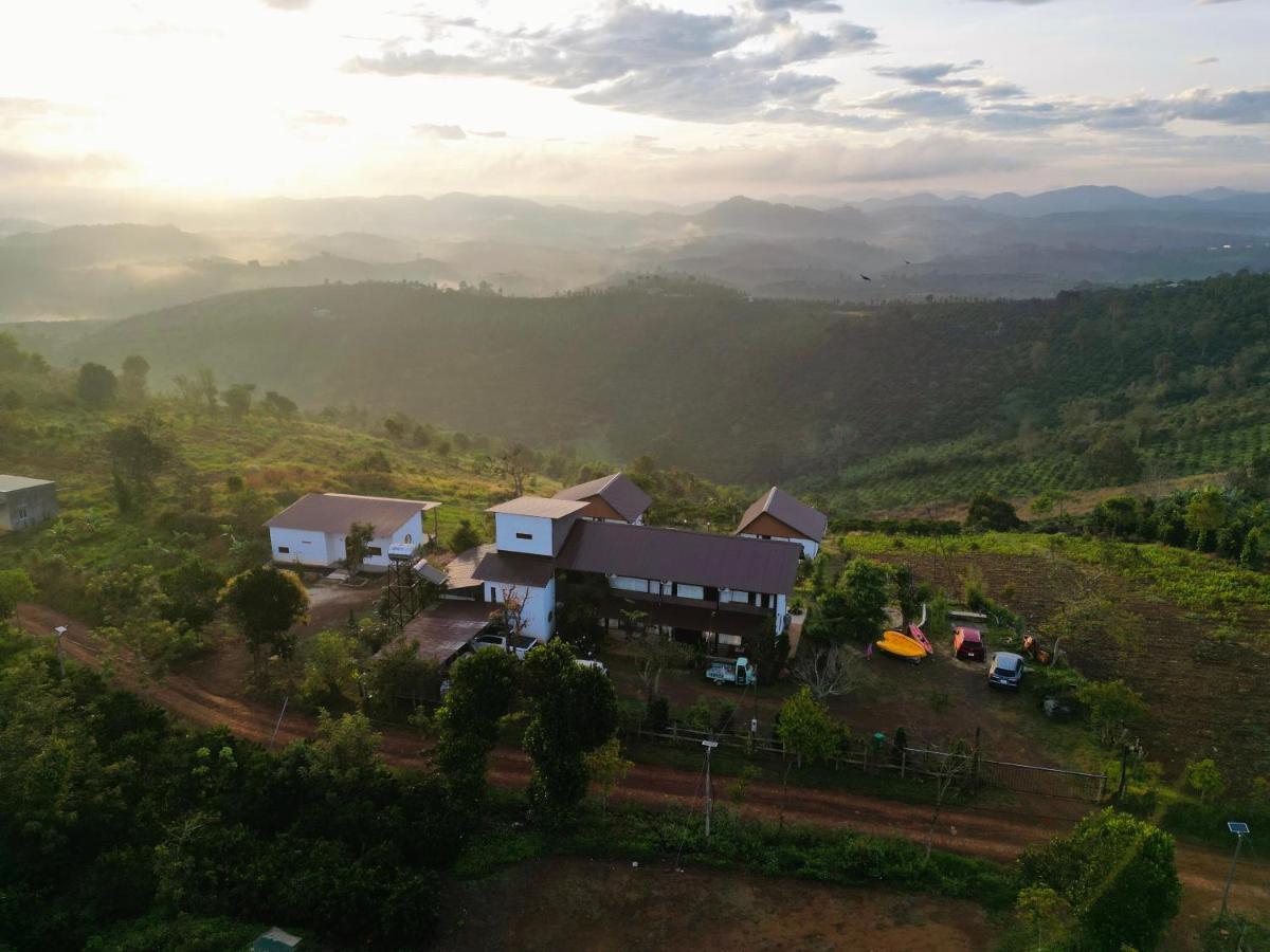 Star Hill Dak Nong Retreat Villa Gia Nghia Exteriör bild