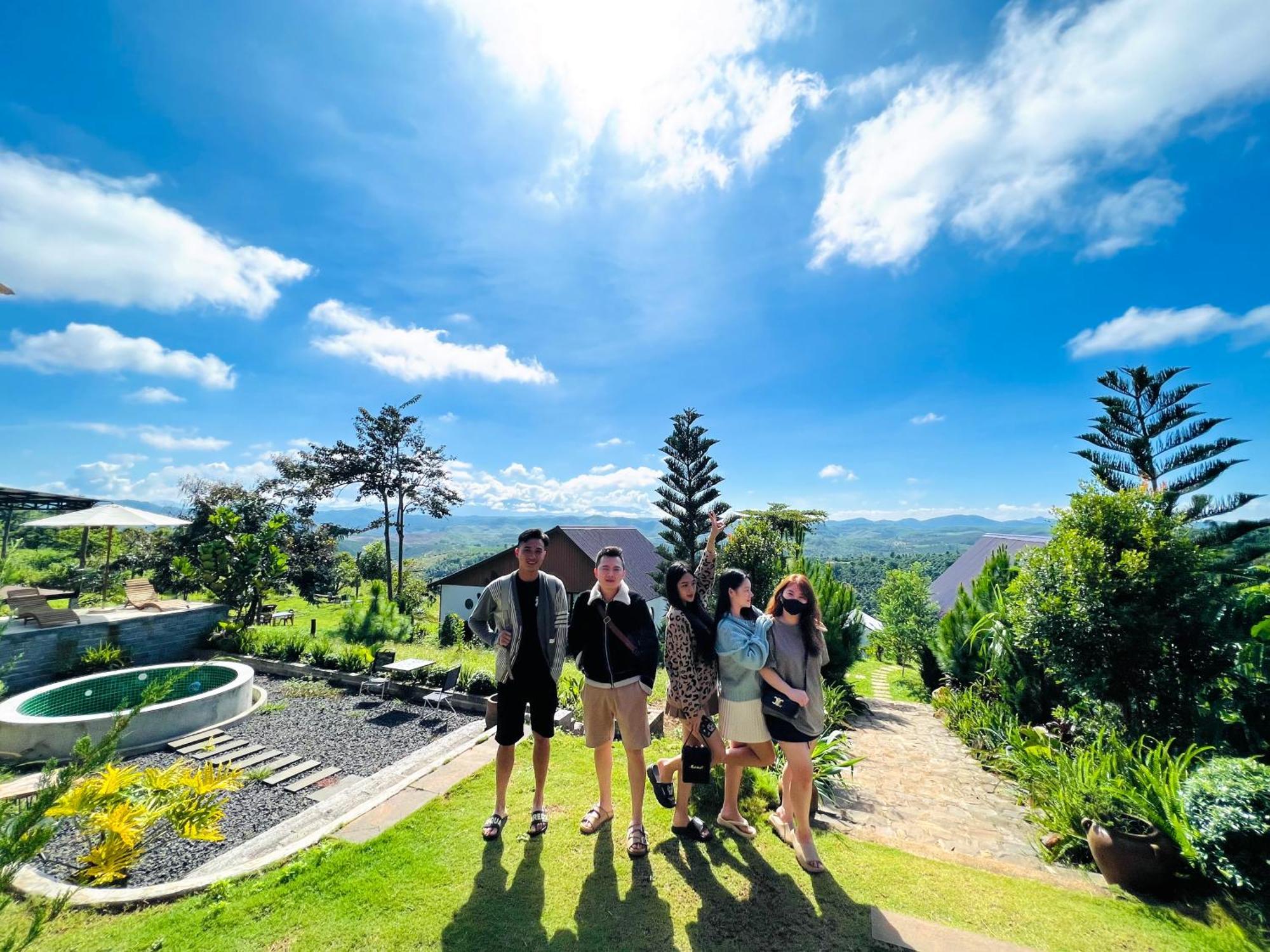 Star Hill Dak Nong Retreat Villa Gia Nghia Exteriör bild
